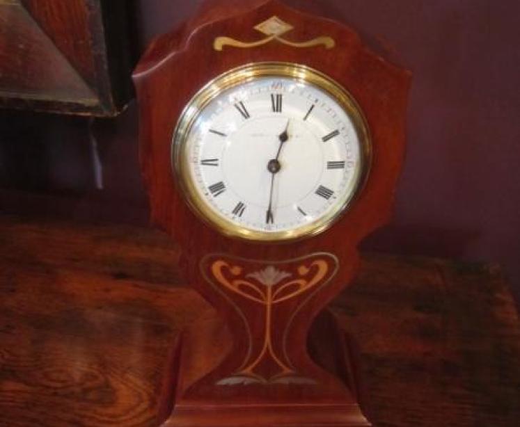 19th Century Silver Novelty Horseshoe Pin Cushion - Image 2