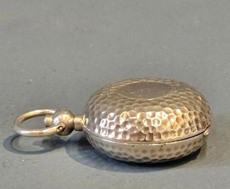 Victorian Planished Silver Sovereign Case - Image 2