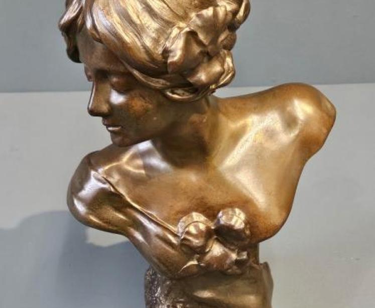 Art Nouveau Bronze Bust by Chiappe - Image 5