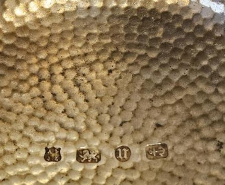 Large Planished Silver Tobacco Box - Image 5