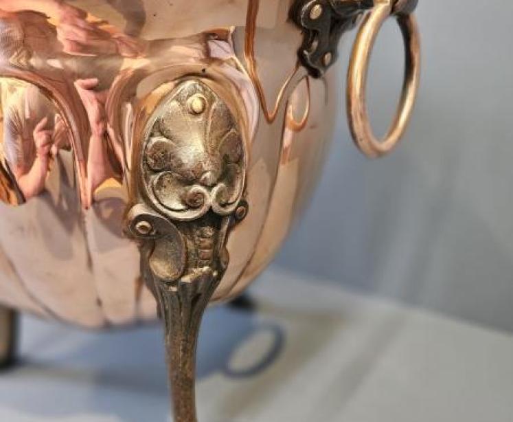 Quality Art Nouveau Copper Planter - Image 6