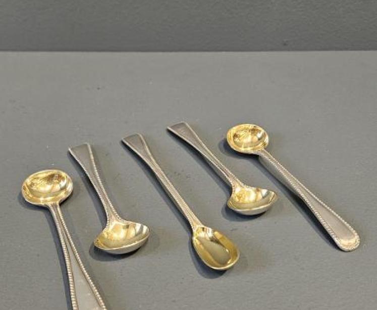 Set of Five Mid Victorian Silver Condiment Spoons - Image 2