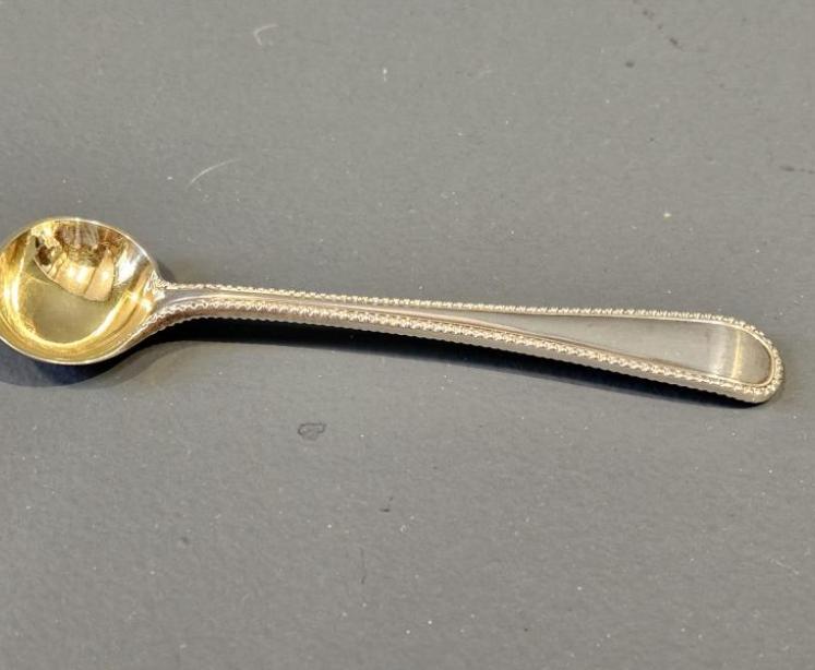 Set of Five Mid Victorian Silver Condiment Spoons - Image 3