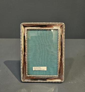 George V Silver Beaded Border Photo Frame