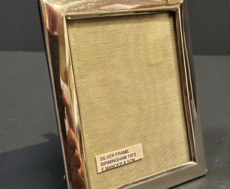 Silver Cushion Moulded Photo Frame - Image 3