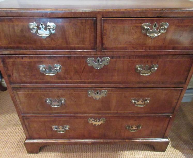 Superb George I Period Figured Walnut Chest of Drawers - Image 3