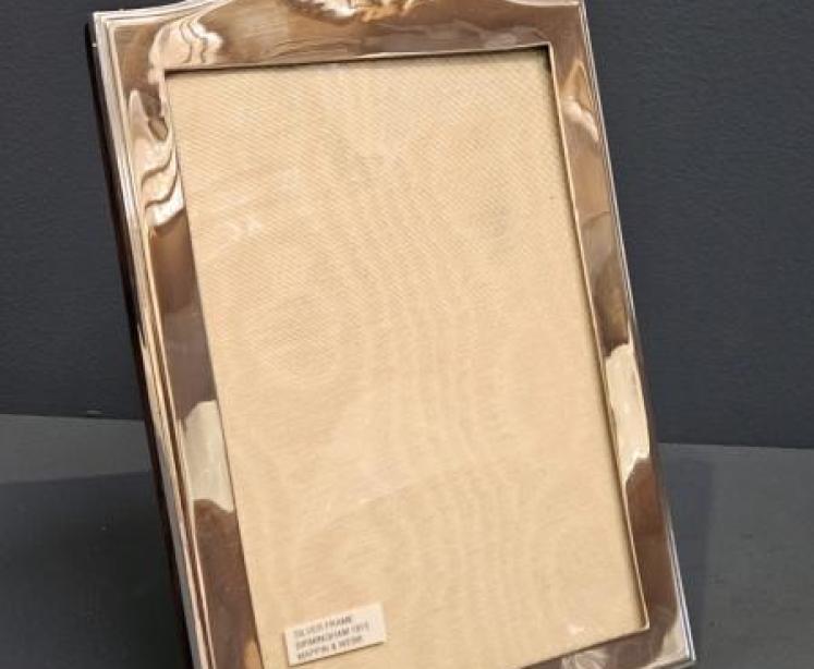 Large Silver Photo Frame by Mappin and Webb - Image 5