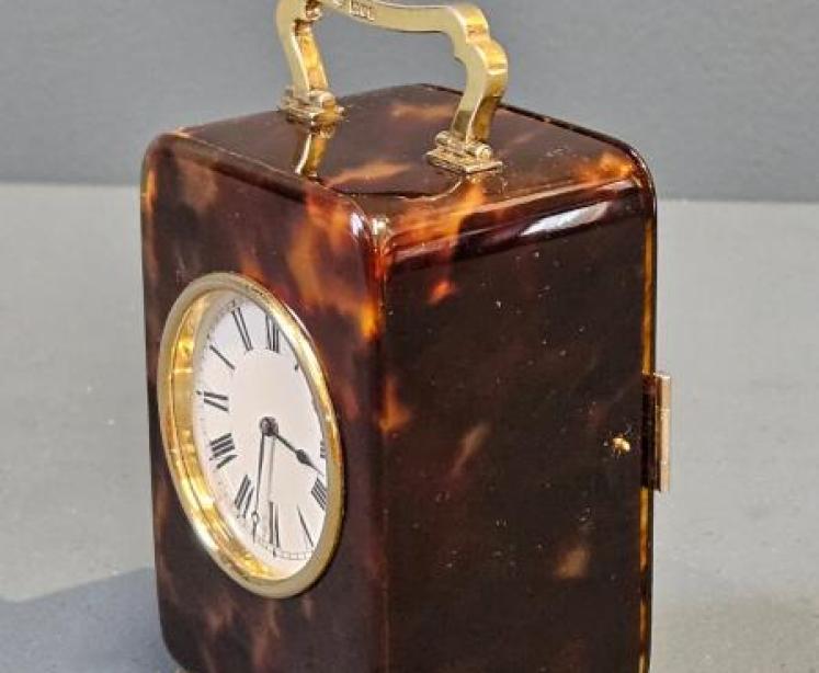 Small William Comyns Silver Gilt and Tortoise Shell Clock - Image 7