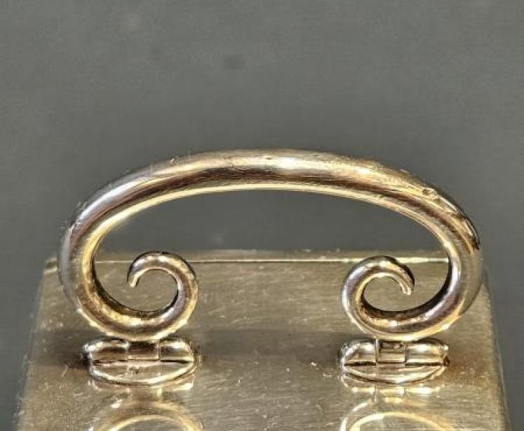 Silver and Dark Red Enamel Travelling Clock - Image 4