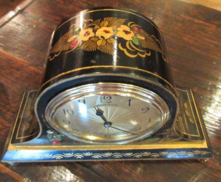 Small Edwardian Lacquered Chinoiserie Mantel Clock - Image 5