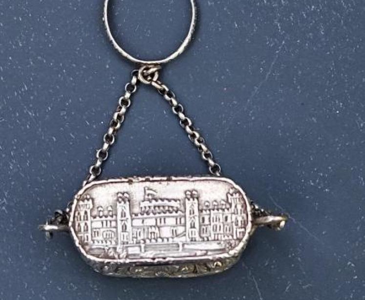 Rare Victorian Castle Top Reticule Vinaigrette - Image 1