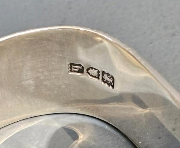 Pair of Fine Quality Silver Asparagus Tongs - Image 6