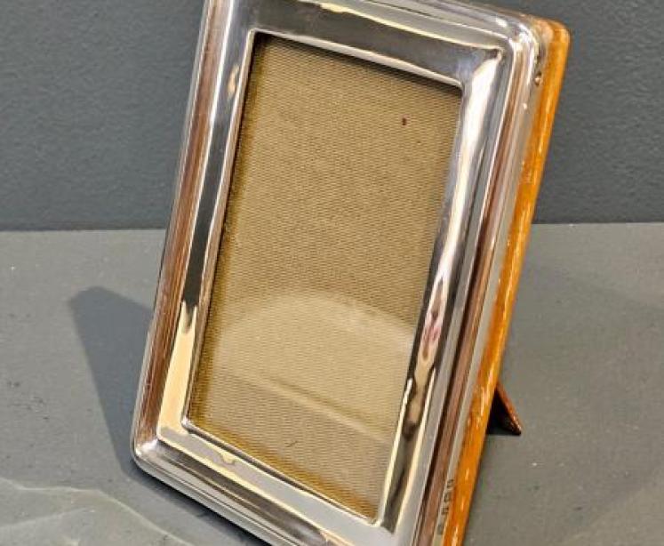 A George V period Silver Photo Frame - Image 3