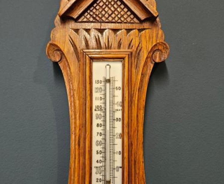 Small Victorian Oak Banjo Barometer  - Image 4