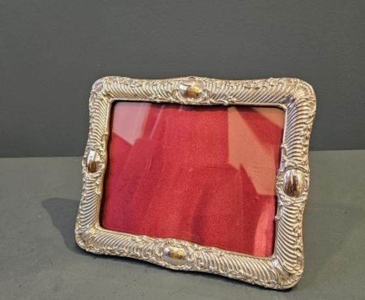 Large Victorian Embossed Silver Photo Frame  - Image 4