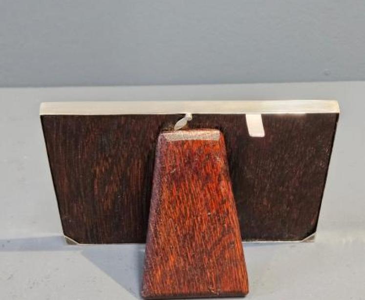 Victorian Polished Plain Silver Photo Frame  - Image 3