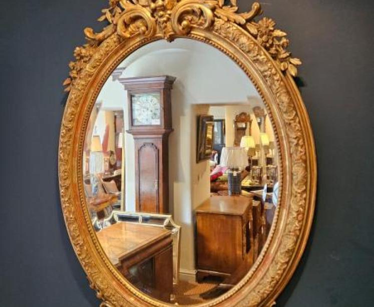 Large Victorian Oval Gilt Mirror  - Image 2