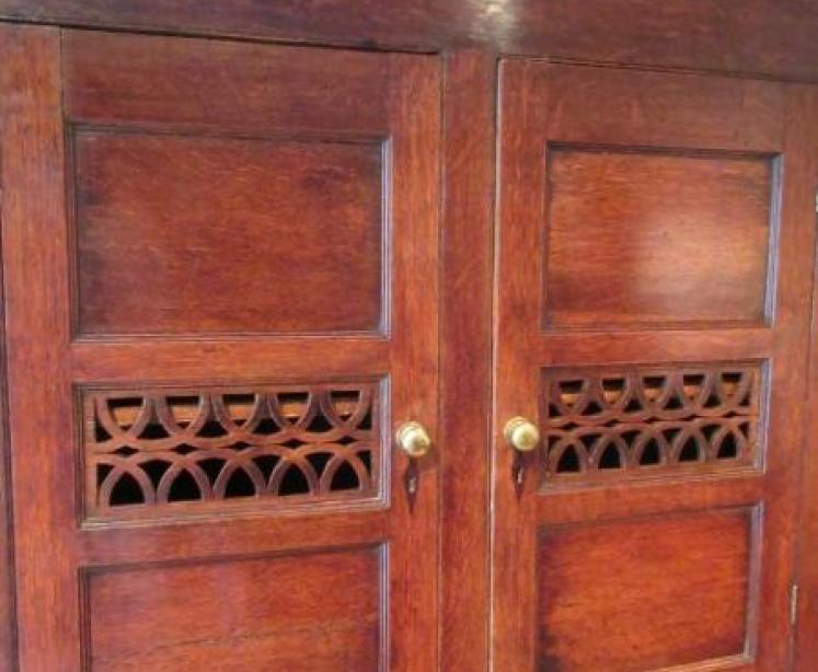 Superb Mid Georgian Oak Bread & Cheese Cupboard - Image 5