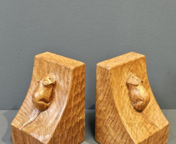 Pair of Thompson of Kilburn Mouseman Book Ends - Image 5