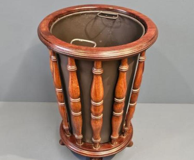 Georgian Mahogany Country House Stick Stand - Image 3