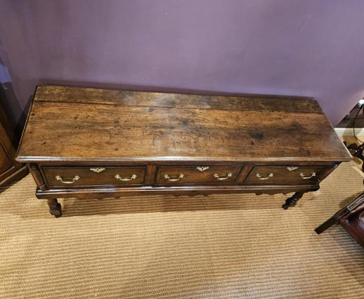 George II Three Drawer Oak Dresser  - Image 4