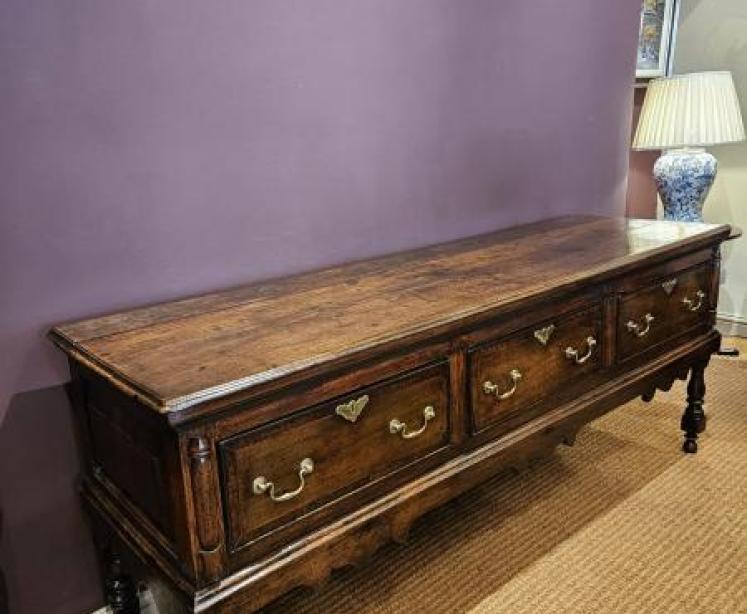 George II Three Drawer Oak Dresser  - Image 5