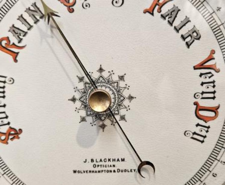 Victorian Carved Walnut Banjo Barometer - Image 5