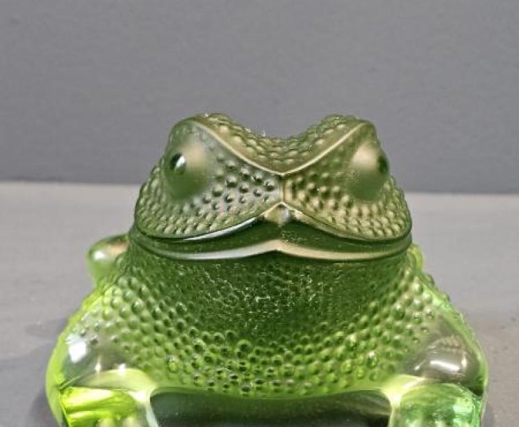 Large Lalique Toad - Image 2