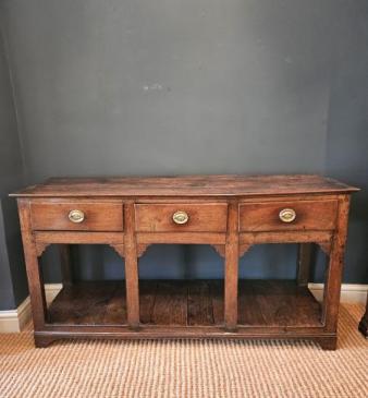 George II Oak Open Pot Board Dresser