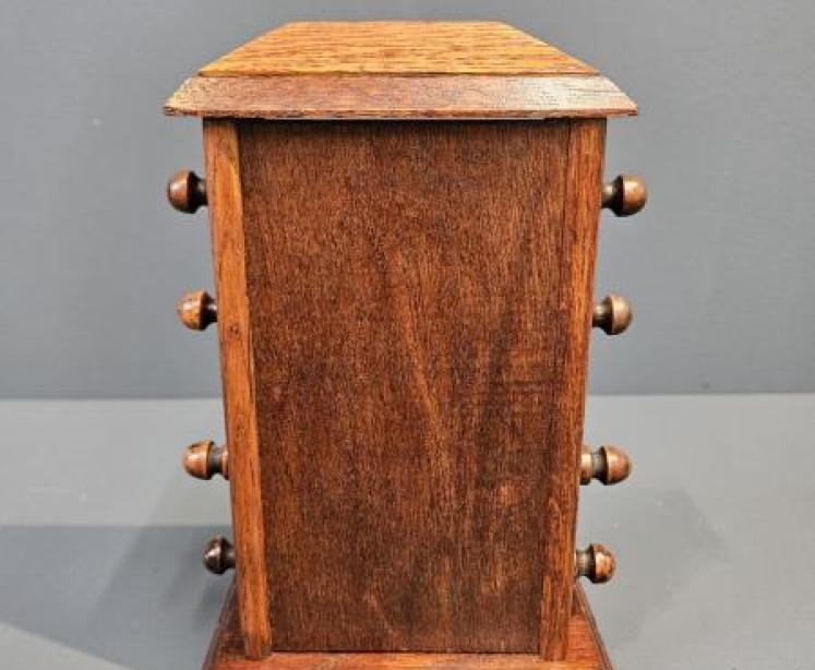 Edwardian Oak Perpetual Desk Calendar - Image 4