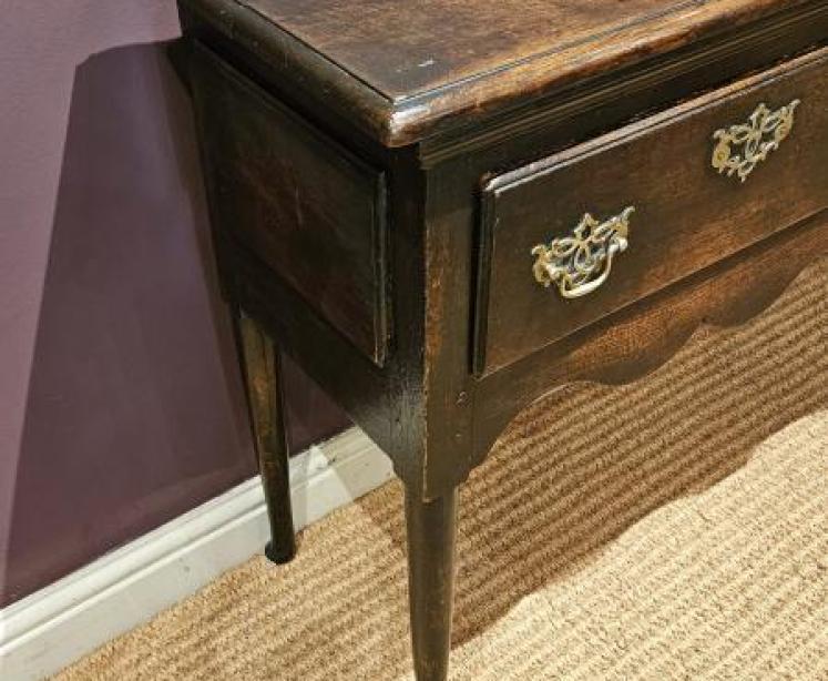 George II Shallow Proportioned Oak Dresser - Image 3