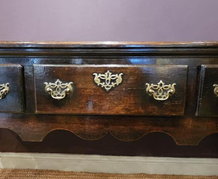 George II Shallow Proportioned Oak Dresser - Image 4