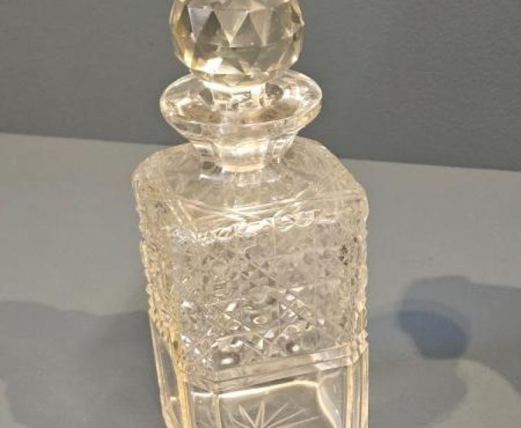 Victorian Oak Single Bottle Tantalus - Image 5