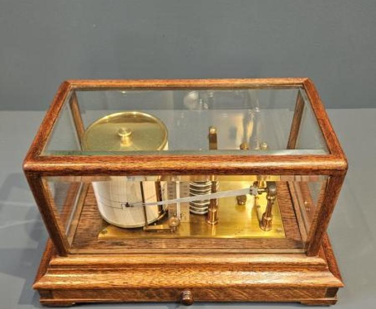 Victorian Negretti & Zambra Oak Cased Barograph - Image 3