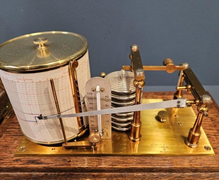 Victorian Negretti & Zambra Oak Cased Barograph - Image 4