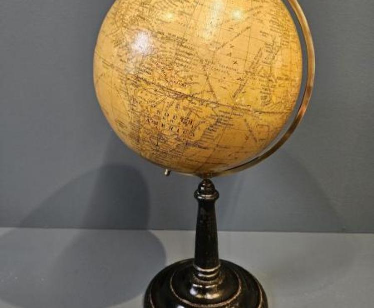8" Geographia Globe  - Image 1