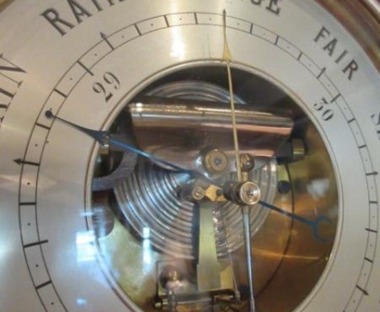 Large 19th Century 8" Holosteric Marine Barometer - Image 2