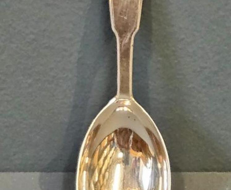 Superior Quality Georgian Silver Caddy Spoon - Image 2