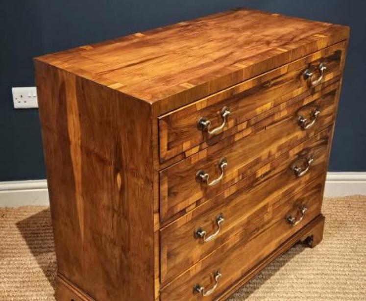 Superb Georgian Yew Wood Chest of Drawers - Image 4
