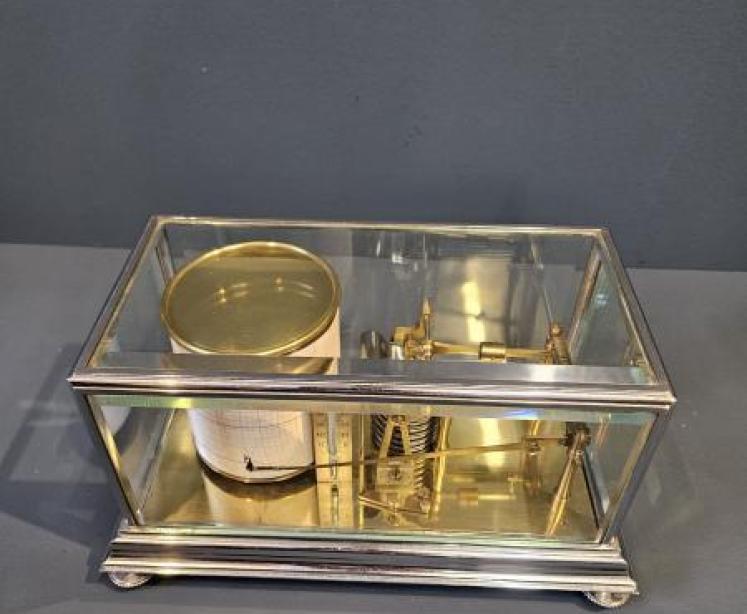 Unusual Edwardian Brass and Nickel Plated Case Barograph - Image 3