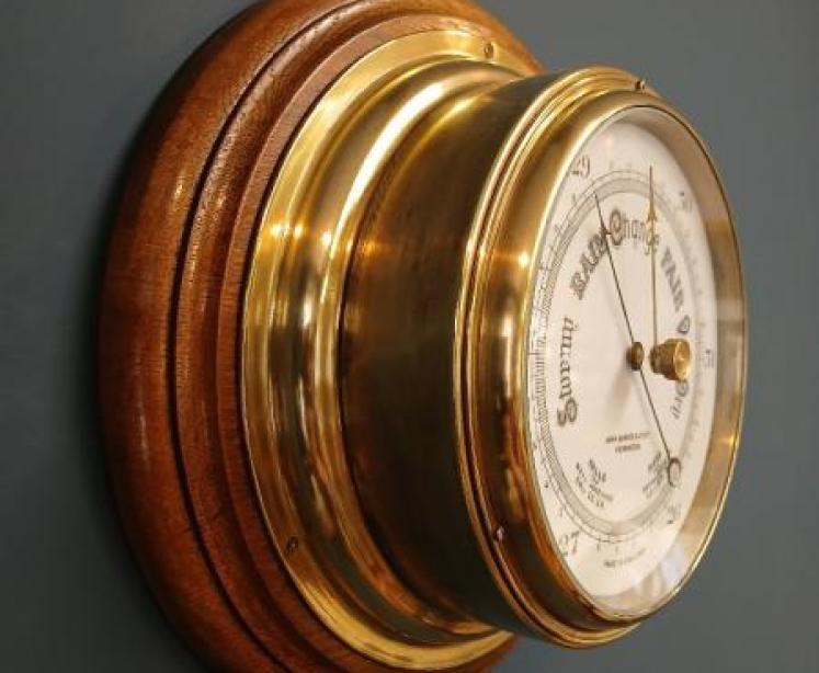 Victorian Barker of Kensington Bulkhead Barometer - Image 4