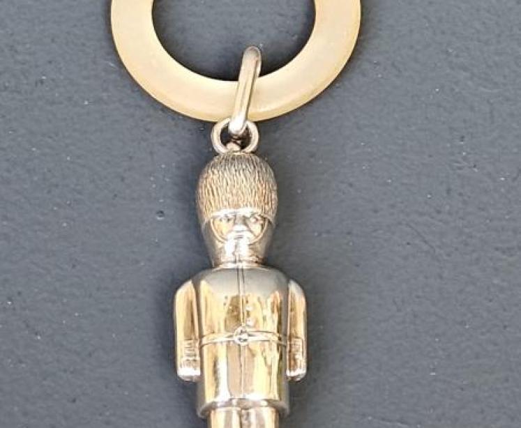 Rare Kings Guard Glasgow Silver Rattle - Image 1
