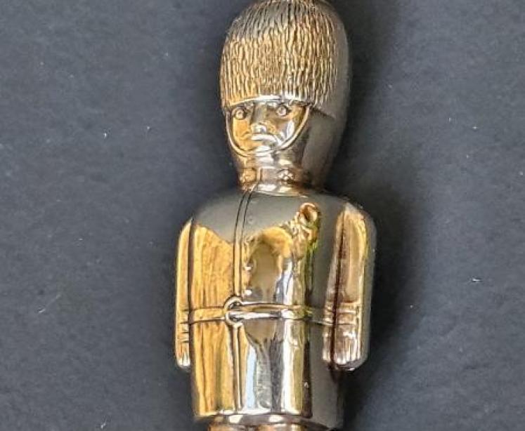 Rare Kings Guard Glasgow Silver Rattle - Image 6