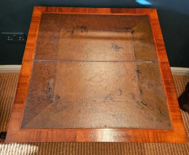 Georgian Walnut Bachelors Chest - Image 3