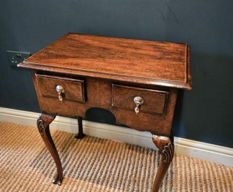 Small Proportion Queen Anne Style Walnut Lowboy - Image 7
