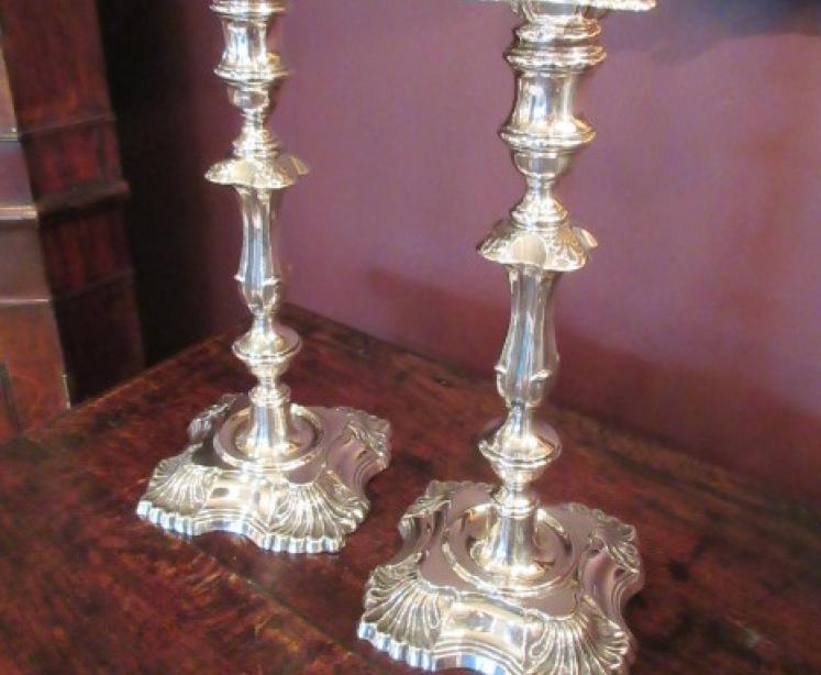 Impressive Pair of Edwardian London Silver Candlesticks - Image 1