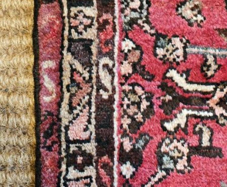Quality Persian Pure Wool Rug - Image 4