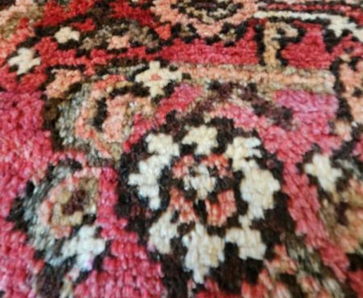 Quality Persian Pure Wool Rug - Image 7