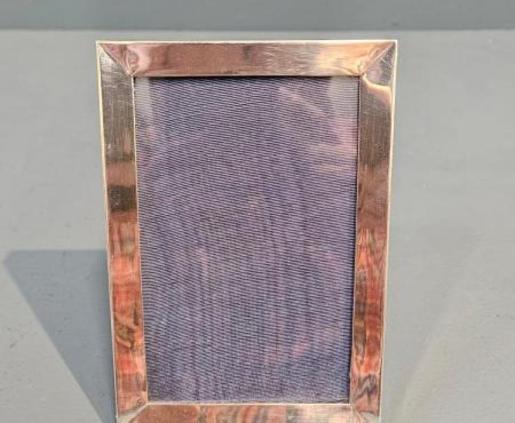 George V Polished Silver Photo Frame  - Image 1