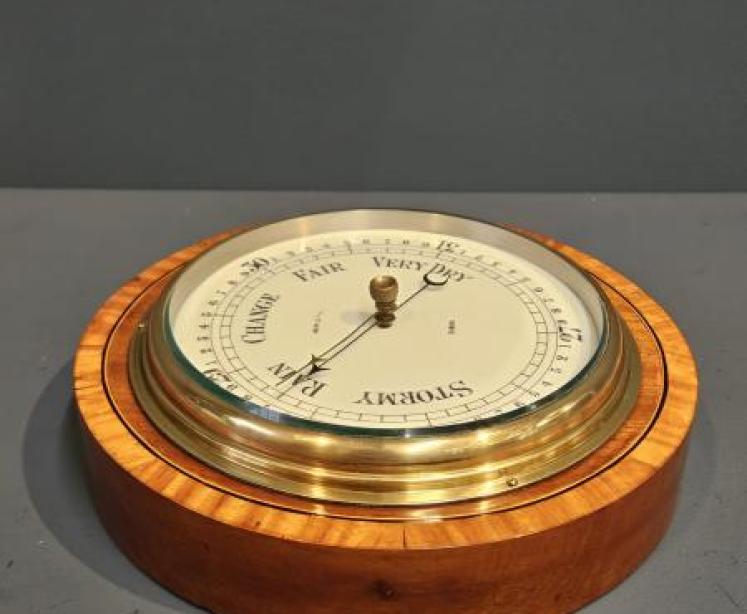 Edwardian Dublin Walnut Cased Aneroid Barometer - Image 7